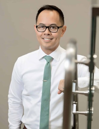 Headshot of Marlon Lontoc