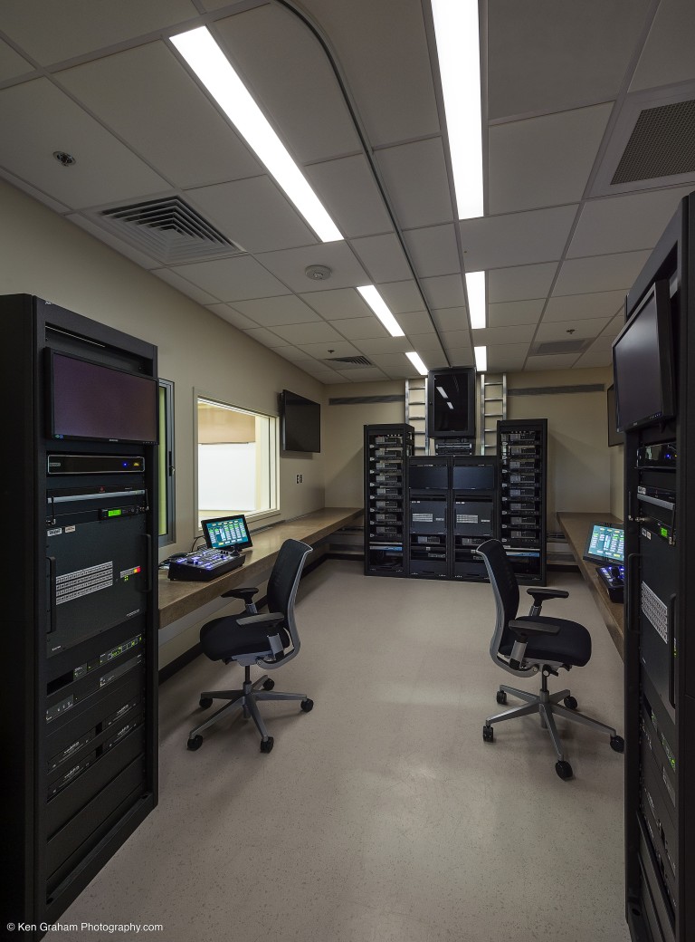 Large server electric machines in room