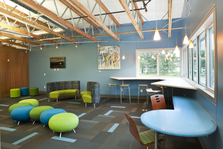 Decorative lighting and sitting space